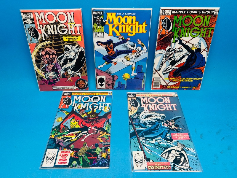 Photo 1 of 025146…5 vintage Moon Knight  comics in plastic sleeves 