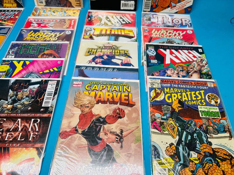 Photo 1 of 025156… final sale no returns/refunds-30 comics in plastic sleeves 