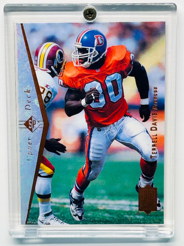 Photo 1 of 025259…Terrell Davis card 130 in hard plastic case 