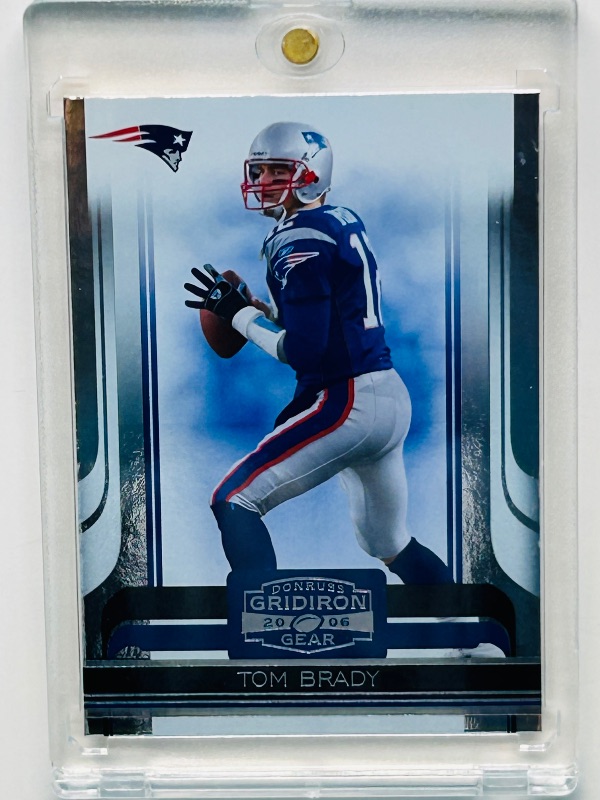 Photo 1 of 025280…Tom Brady Gridiron card 63  in hard plastic case