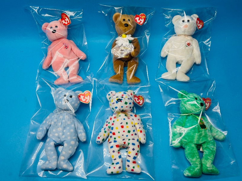Photo 1 of 025345…6  TY beanie babies in plastic bags 