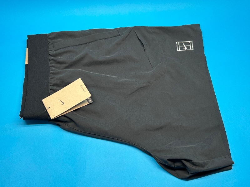 Photo 1 of 025365…Nike size XL men’s tennis shorts -like new condition 