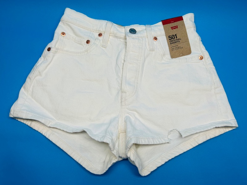 Photo 1 of 025367…Levi’s 501 W25 original shorts -like new condition 