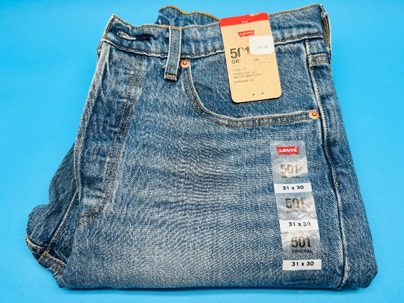 Photo 1 of 025374…Levi’s 501 W31 L30 jeans -like new condition 