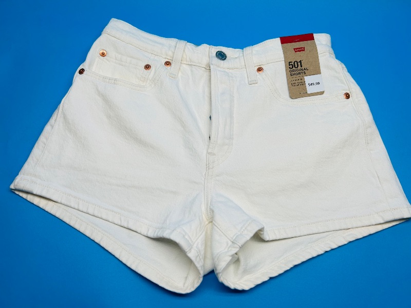 Photo 1 of 025376…Levi’s 501 shorts W27-like new condition 
