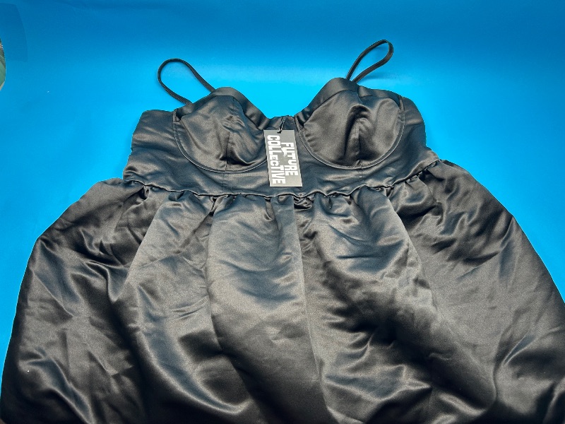 Photo 1 of 025390…size XL dress - like new condition 