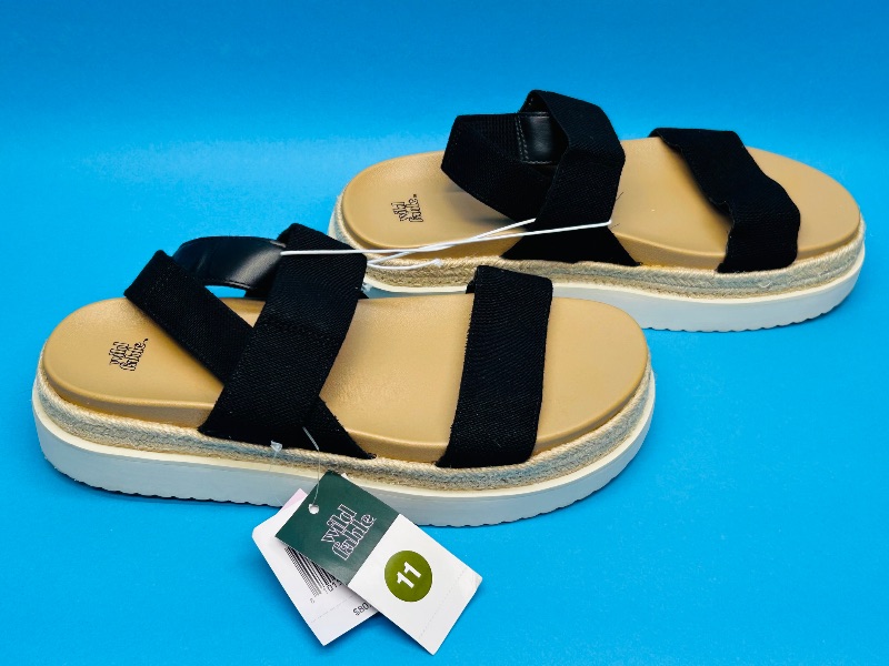 Photo 1 of 025437… size 11 wild fable sandals- - like new condition 
