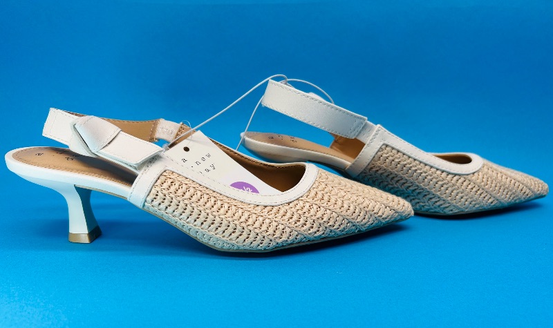 Photo 1 of 025444…size 6.5 heels  - like new condition 