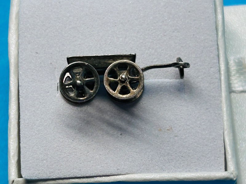 Photo 1 of 025500… vintage sterling silver charm in gift box - some wear from age
