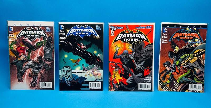 Photo 1 of 025526…4 Batman comics in plastic sleeves 