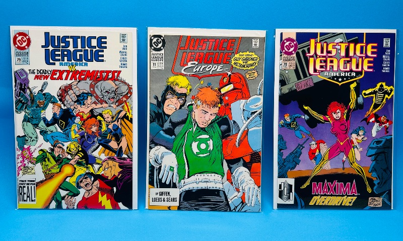 Photo 1 of 025545…3 vintage justice league  comics in plastic sleeves 