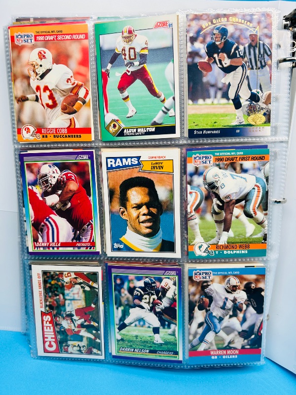 Photo 1 of 025579…final sale no return/refund-270 mixed football cards in binder