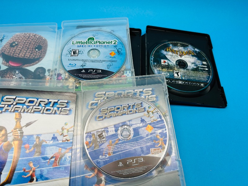 Photo 1 of 025608… 3 PS3 game discs 