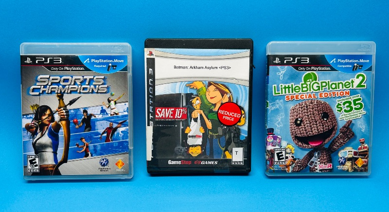 Photo 1 of 025608… 3 PS3 game discs 