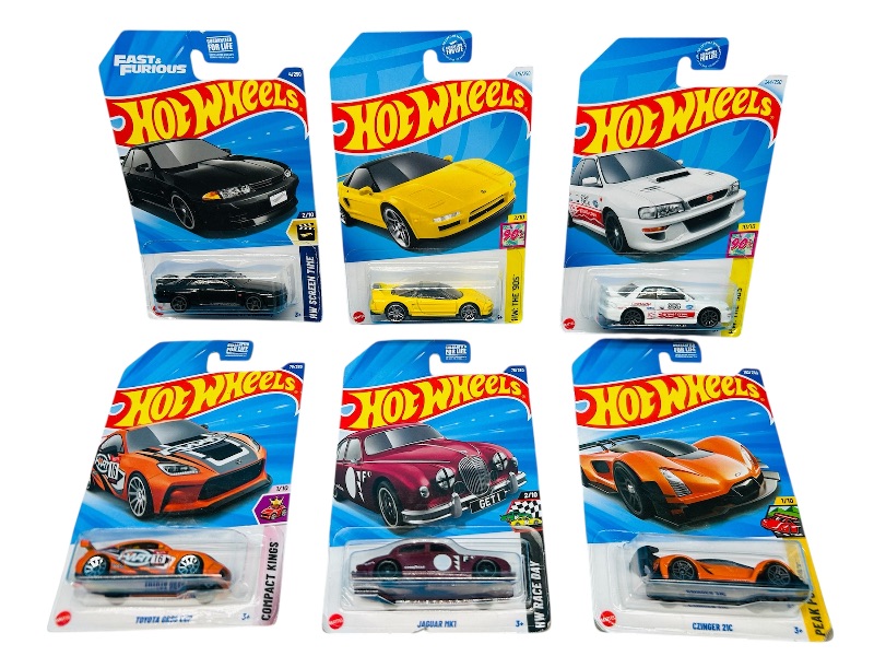 Photo 1 of 025613…6 hot wheels die cast cars
