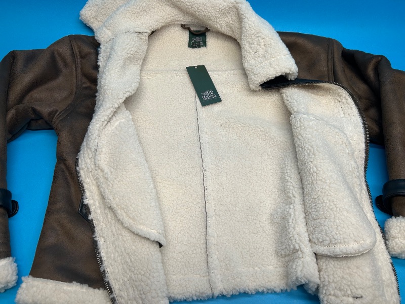 Photo 1 of 025647…size xxl ladies jacket - like new condition 