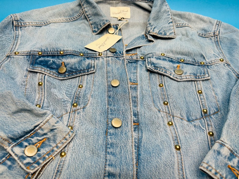 Photo 1 of 025668… ladies size S jean jacket  - like new condition 