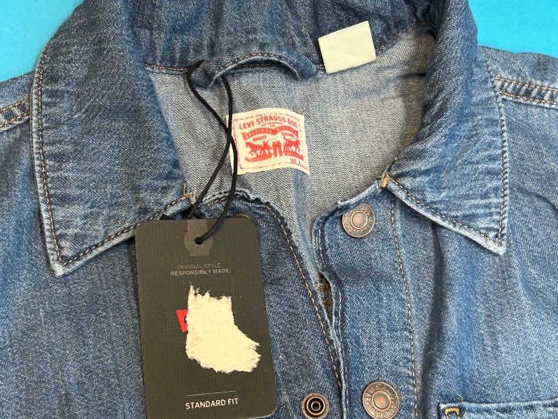 Photo 1 of 025680… Levi’s denim pantsuit size L - like new condition