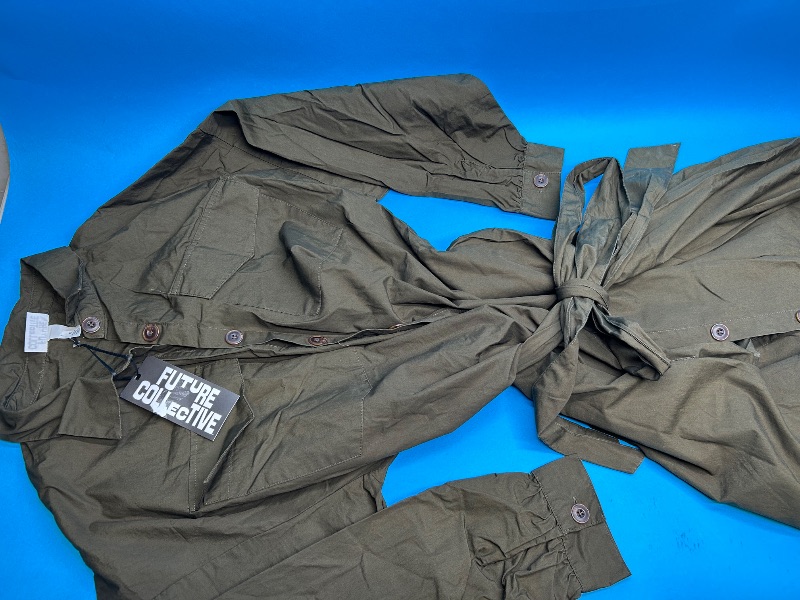 Photo 1 of 025685… size XL dress - like new condition