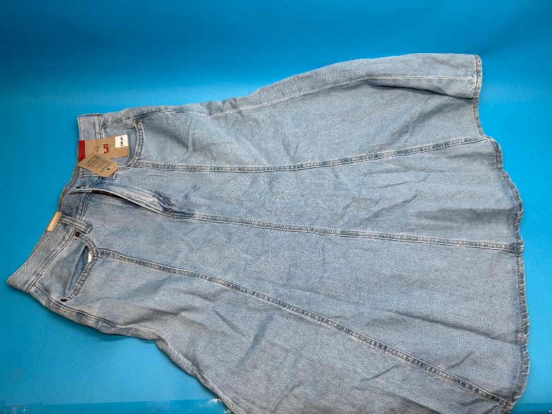 Photo 1 of 025696…size 28 Levi’s denim skirt  -like new condition 