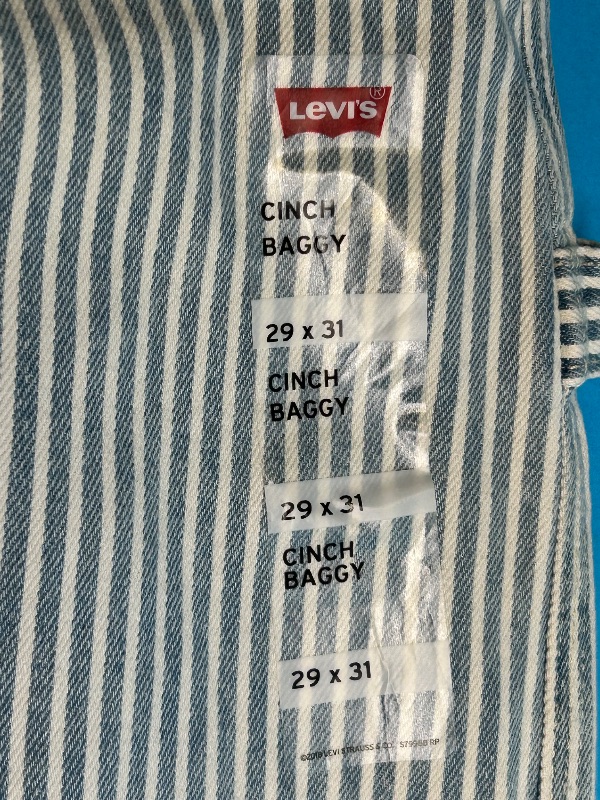 Photo 1 of 025698…Levi’s cinch baggy 29 x 31 jeans  -like new condition 