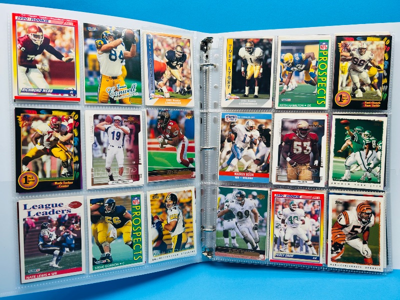 Photo 1 of 025718… final sale no return/refund -270 mixed football cards in binder