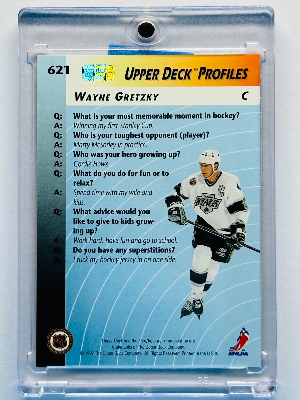 Photo 1 of 025730… Wayne Gretzky card 621 in hard plastic case