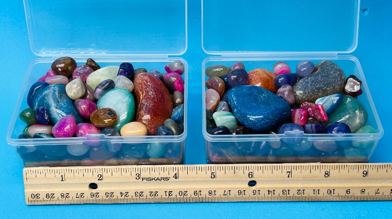 Photo 1 of 025832…2 boxes of polished rocks