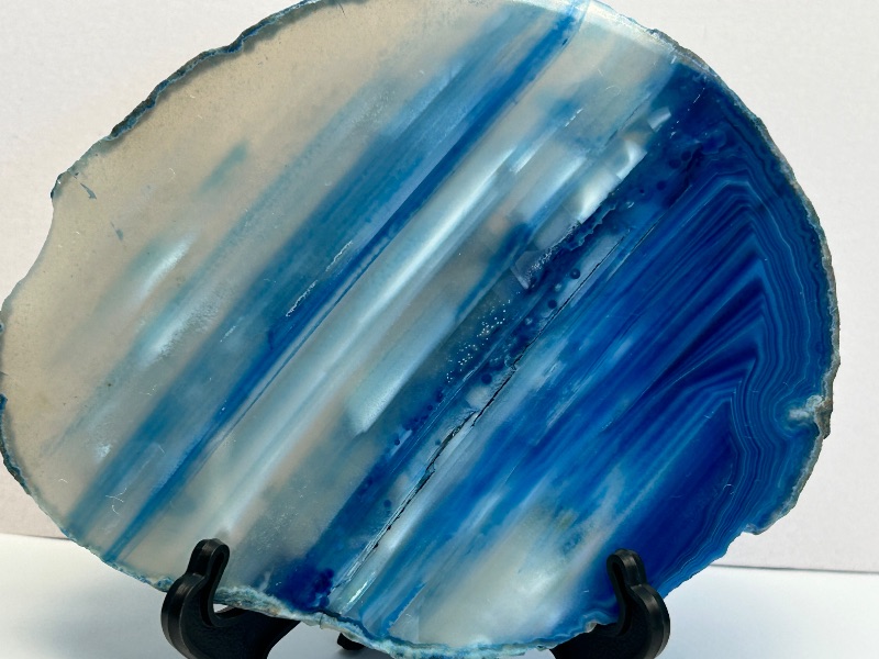 Photo 1 of 025881…5” agate slice with stand in gift box