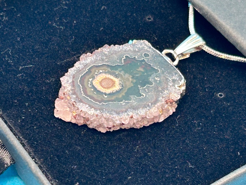Photo 1 of 025889…  amethyst stalactite slice necklace on 18” chain in gift box