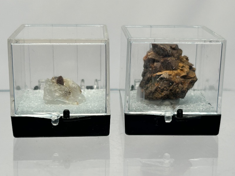 Photo 1 of 025919…zircon samples in small 1 1/2” displays 