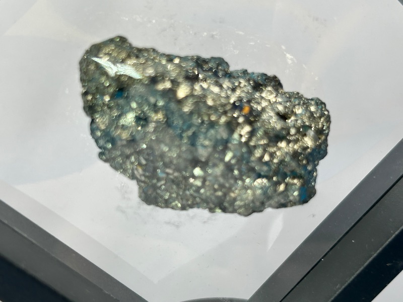 Photo 1 of 025932…collection rocks in displays 9” and 4”