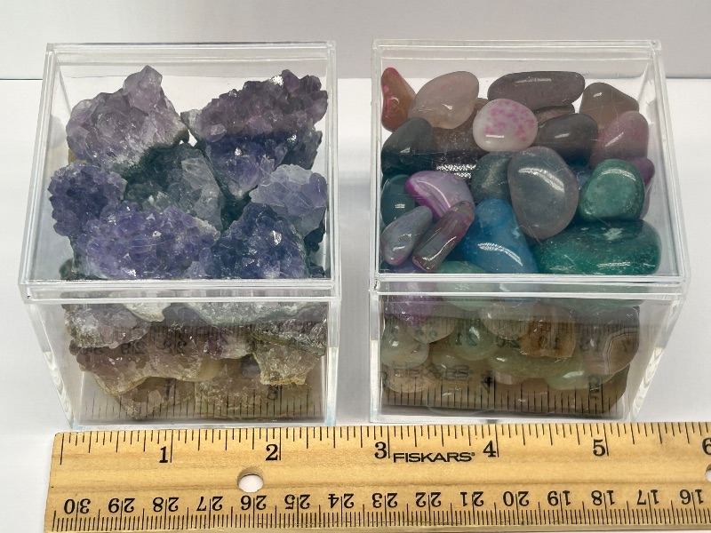 Photo 1 of 025934…polished and amethyst in 2.5” display cases