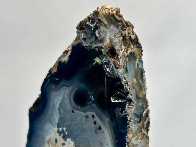 Photo 1 of 025942…6” agate base rock