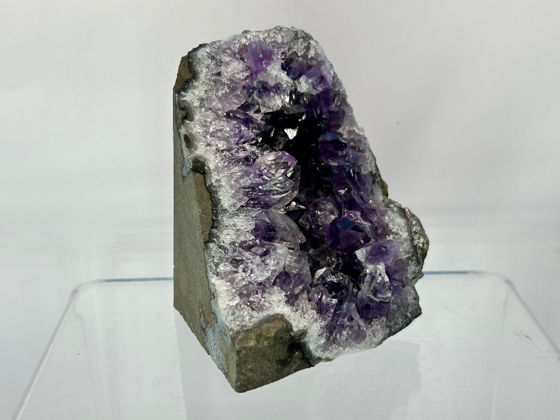 Photo 1 of 025951…3”  amethyst crystal 