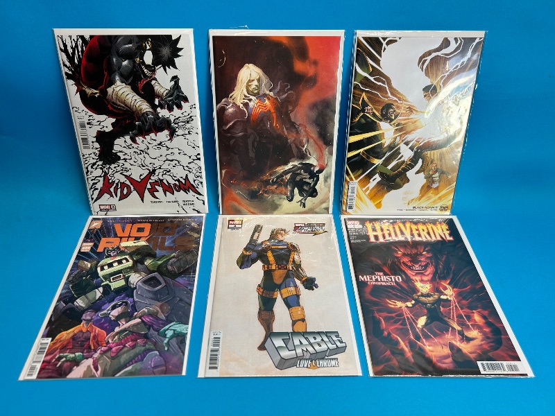 Photo 1 of 025987…6  comics in plastic sleeves 