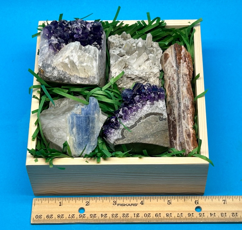 Photo 1 of 026017…rock collection in wood box