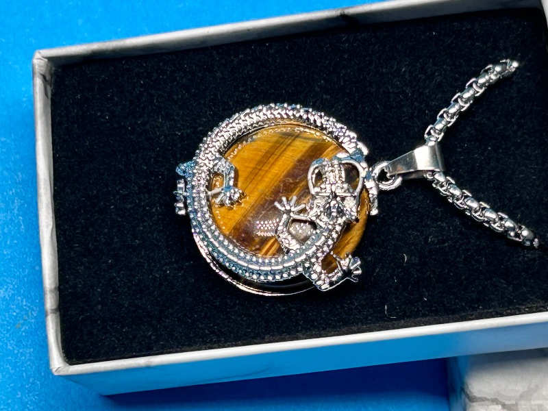 Photo 1 of 026059…dragon pendant on chain in gift box