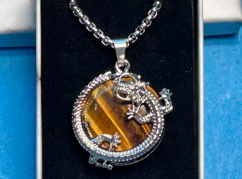 Photo 1 of 026059…dragon pendant on chain in gift box