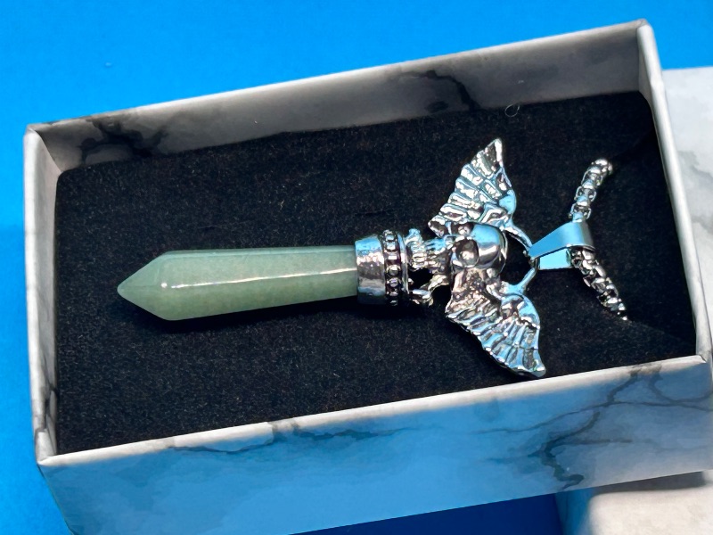 Photo 1 of 026060…skull pendant on chain in gift box