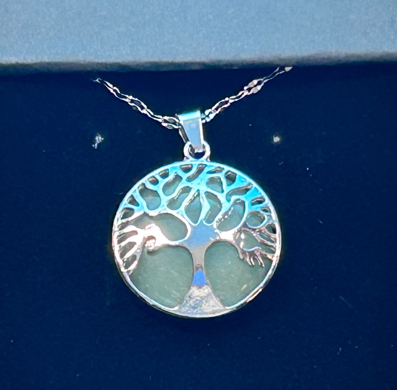 Photo 1 of 026064…  pendant on adjustable 18-20” chain in gift box