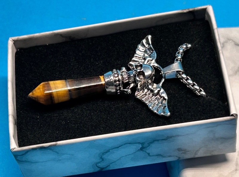 Photo 1 of 026065… dragon pendant on chain in gift box