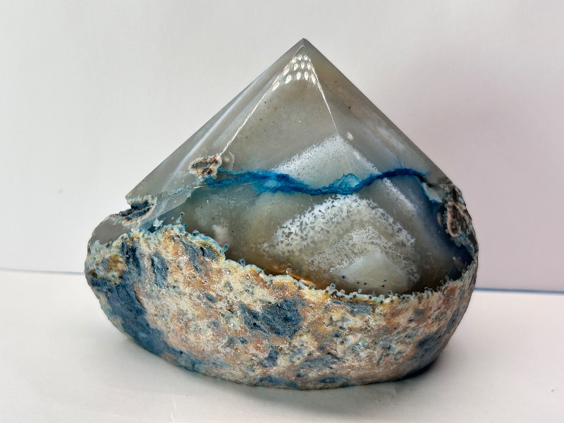 Photo 1 of 026073…4” agate point