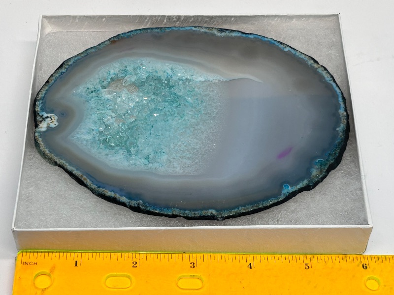 Photo 1 of 026032… 6” agate slice with stand in gift box