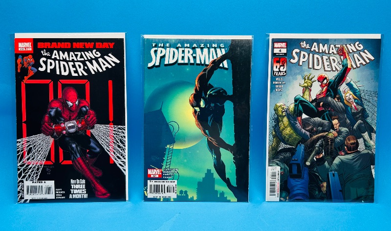 Photo 1 of 026169…3 Spider-Man comics in plastic sleeves 