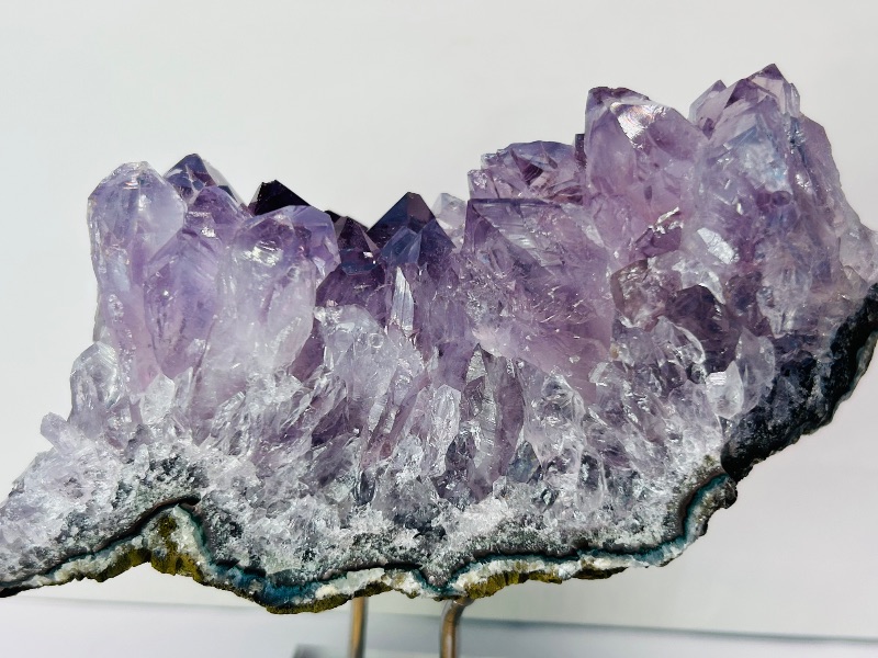 Photo 1 of 026195…5” amethyst crystal on stand 