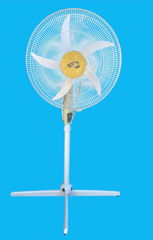 Photo 1 of 026252…Hampton bay floor fan