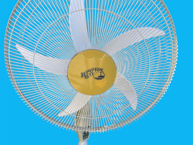 Photo 1 of 026252…Hampton bay floor fan