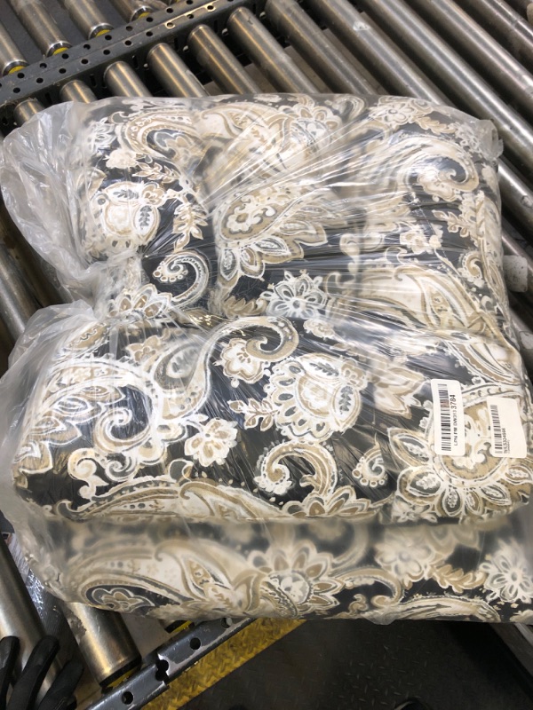 Photo 1 of LVTXIII Outdoor U-Shaped Wicker Seat Cushion, Decorative Tufted Chair Pads Round Back Seat Cushion Set for Patio Garden Home Office Furniture, 19"x19"x4", 2 Pack, Paisley Black