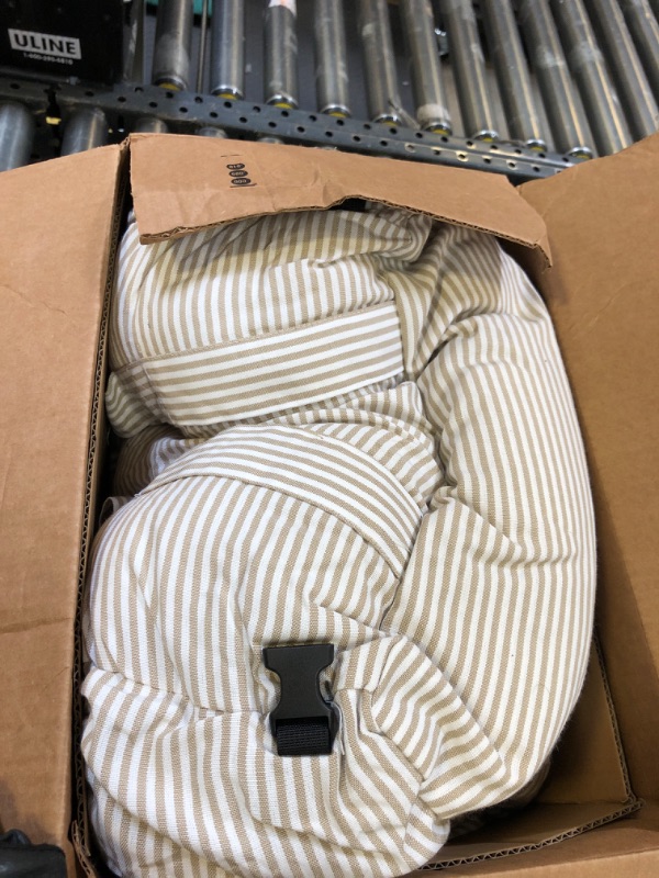 Photo 1 of (USED/FAIR) PETNEX Dog Car Seat for Small Dogs, Portable Puppy Car Seat of Easy Installation, Fashionable Pet Carrier Bag with Large Pockets, Machine Washable Dog Booster Seat (Striped Khaki)